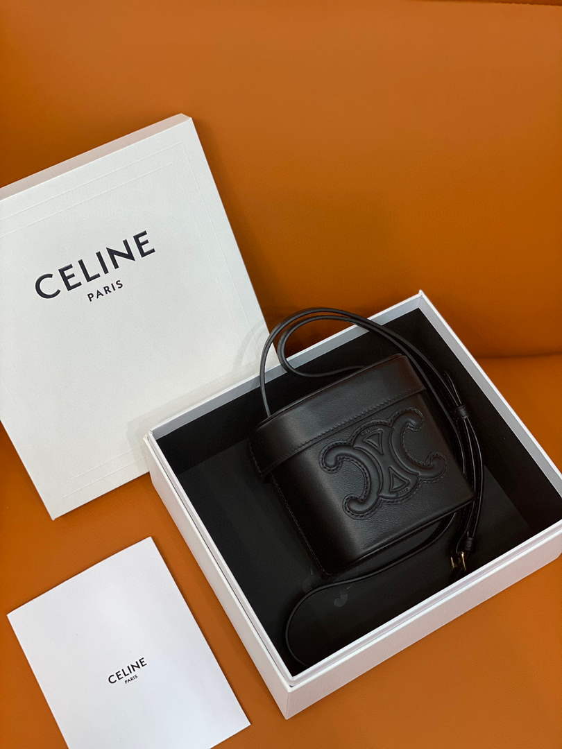 Celine 199263 SMALL BOX cuir triomphe in Smooth Calfskin Black - Default Title - View 1