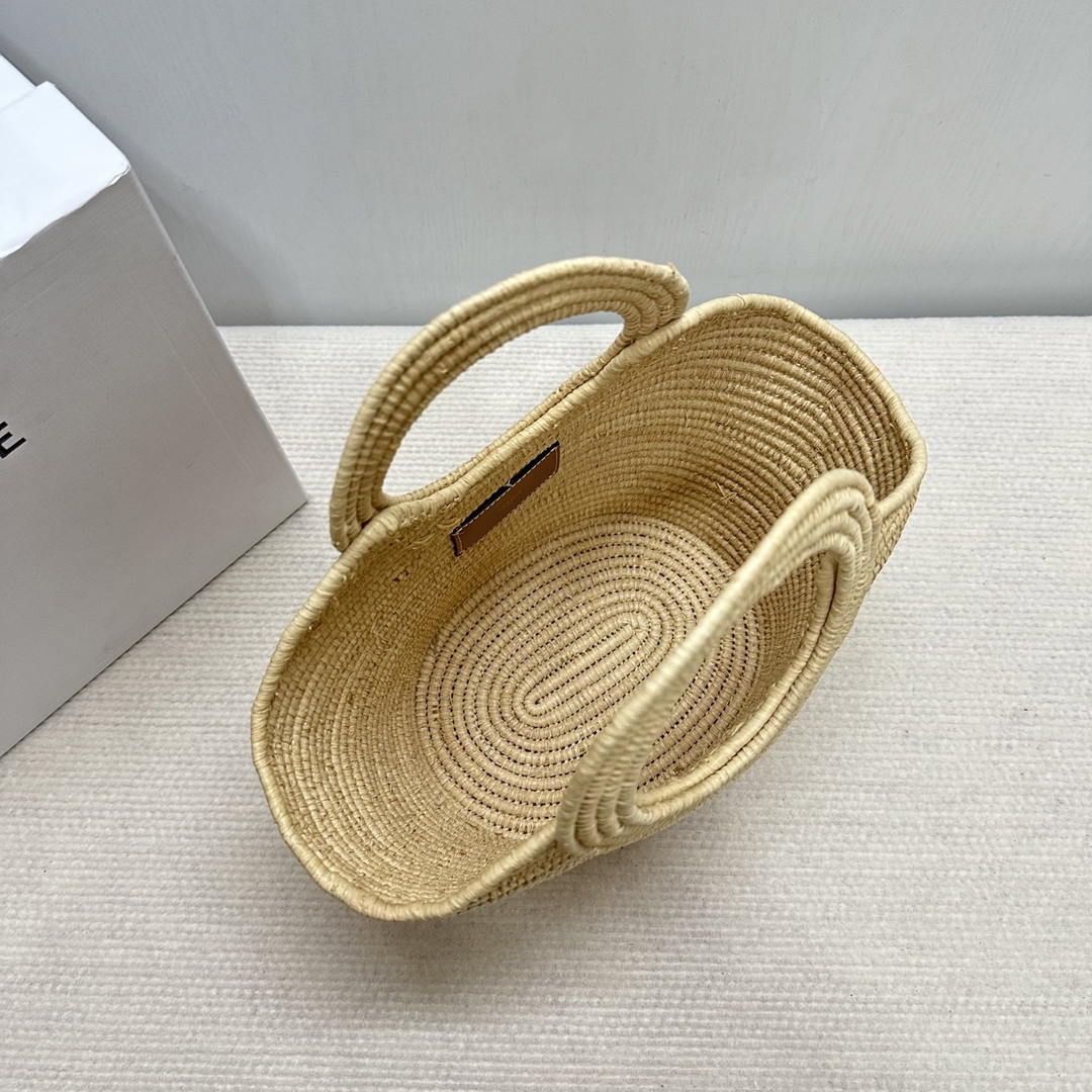 Celine BRAIDED PANIER IN RAFFIA 121922 Nuture