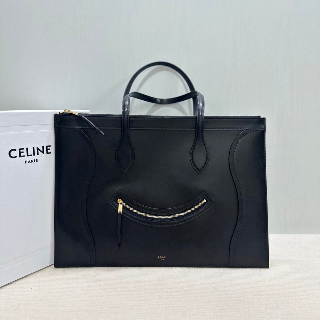 CELINE FLAT LUGGAGE IN GLOSSY CALFSKIN 123963GW4 Black