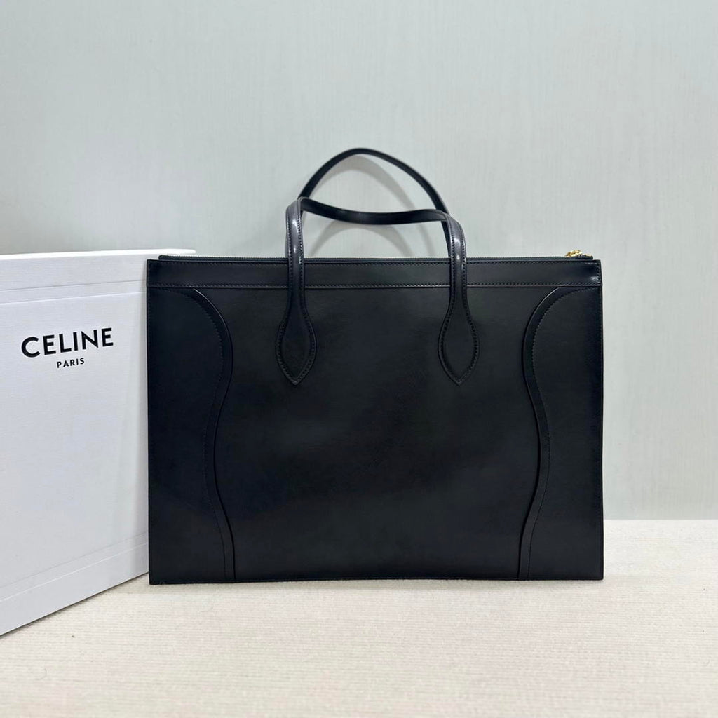 CELINE FLAT LUGGAGE IN GLOSSY CALFSKIN 123963GW4 Black