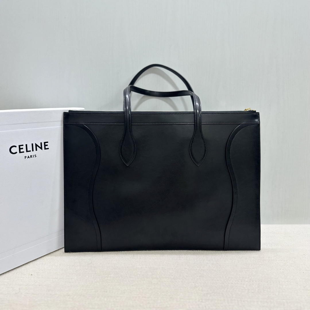 CELINE FLAT LUGGAGE IN GLOSSY CALFSKIN 123963GW4 Black