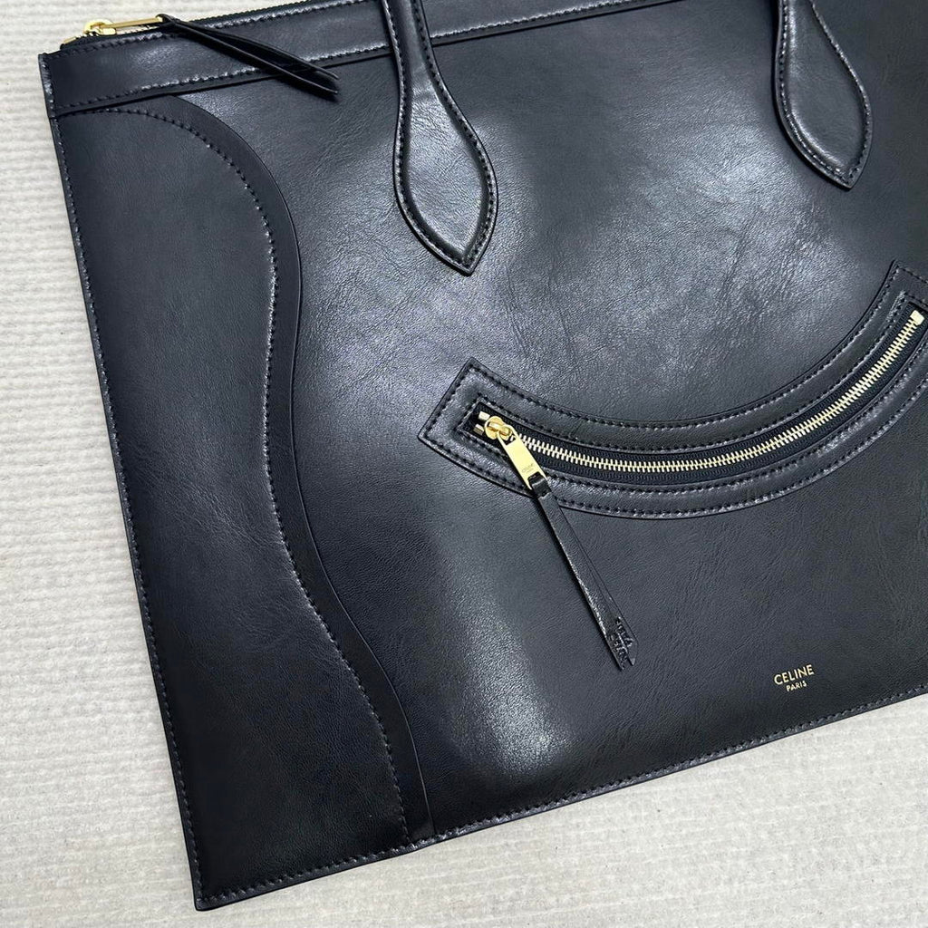 CELINE FLAT LUGGAGE IN GLOSSY CALFSKIN 123963GW4 Black