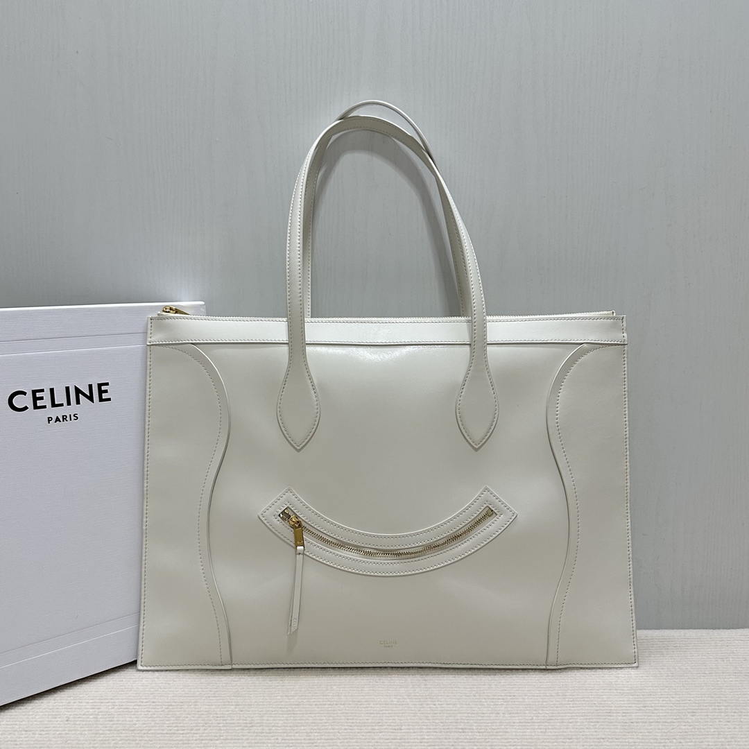CELINE FLAT LUGGAGE IN GLOSSY CALFSKIN 123963GW4 White