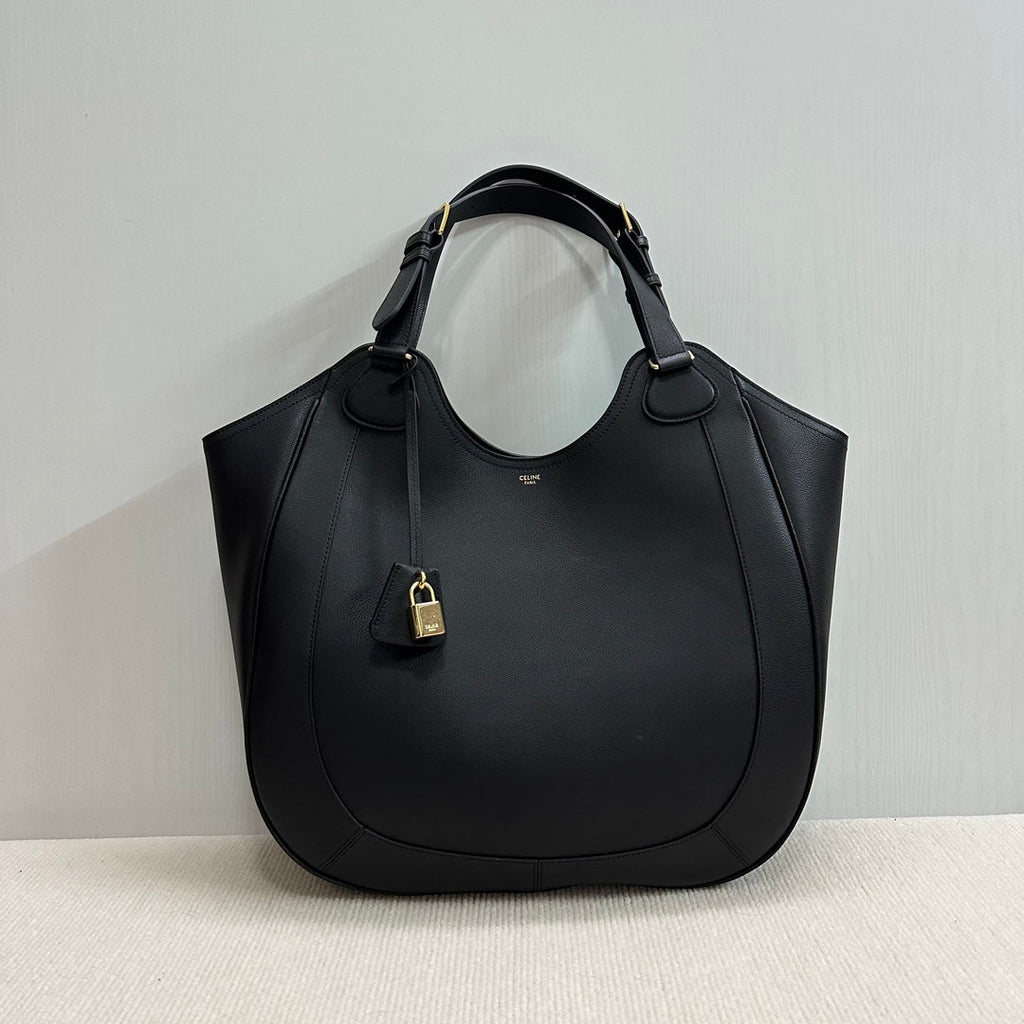 CELINE HOBO IN SUPPLE SMOOTH CALFSKIN 119353 BLACK