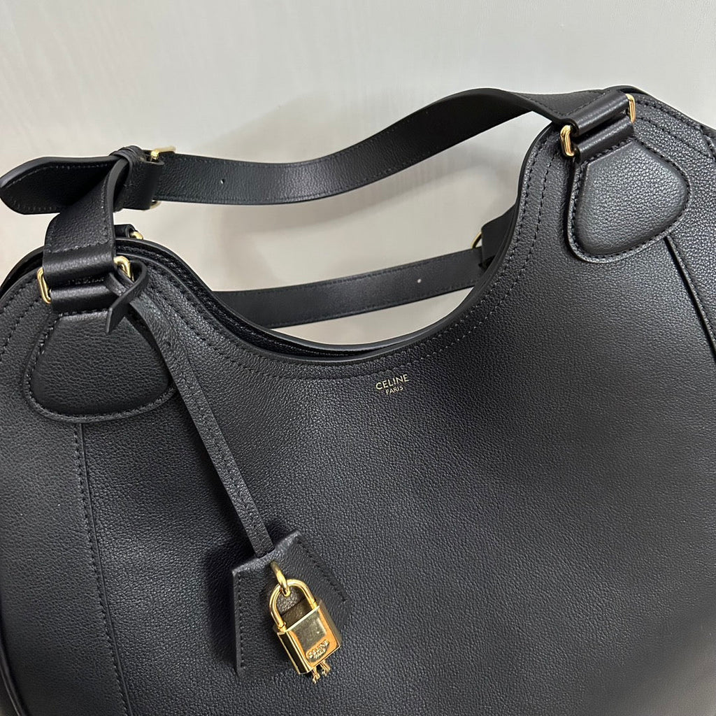 CELINE HOBO IN SUPPLE SMOOTH CALFSKIN 119353 BLACK