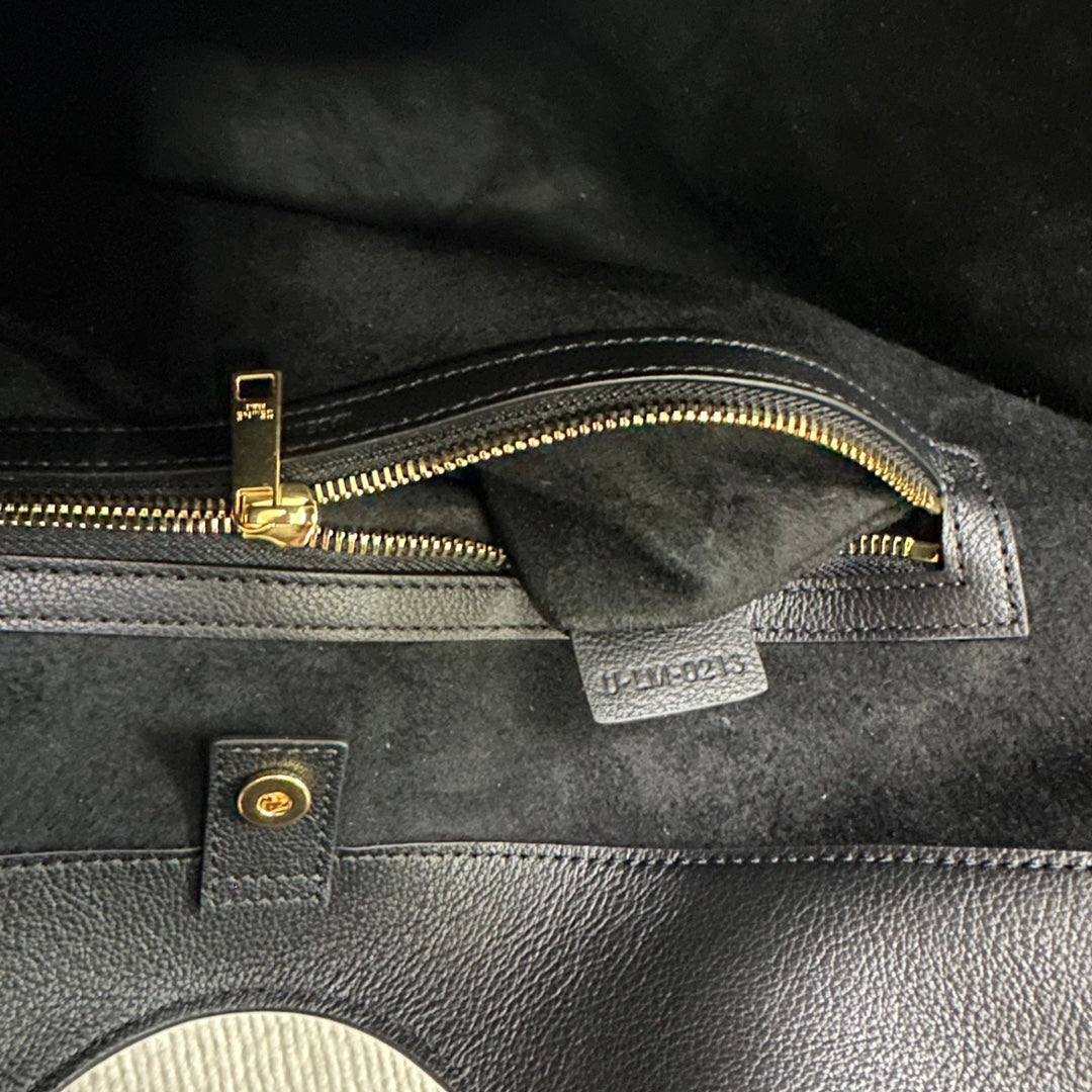 CELINE HOBO IN SUPPLE SMOOTH CALFSKIN 119353 BLACK