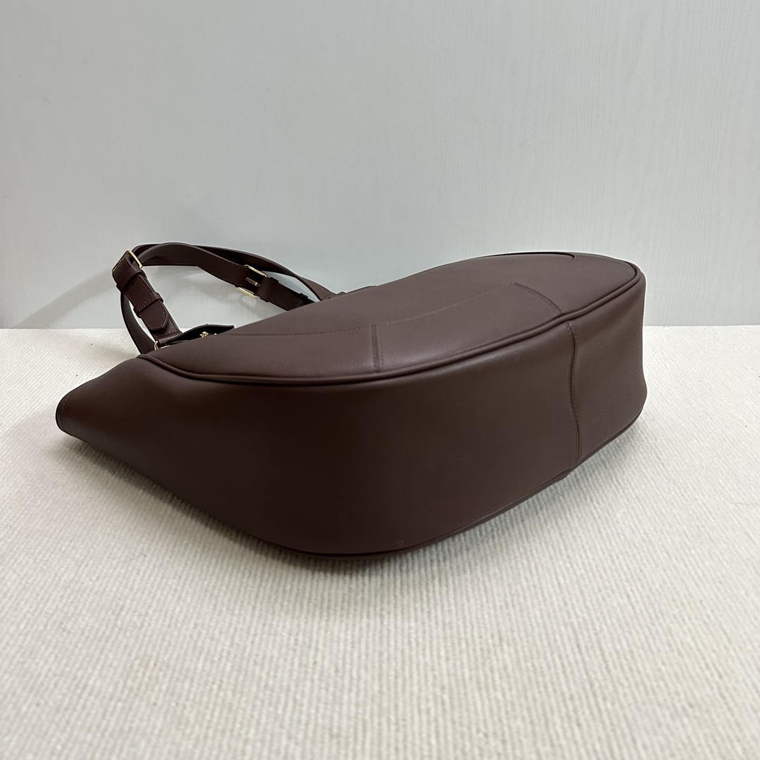 CELINE HOBO IN SUPPLE SMOOTH CALFSKIN 119353 Dark BROWN