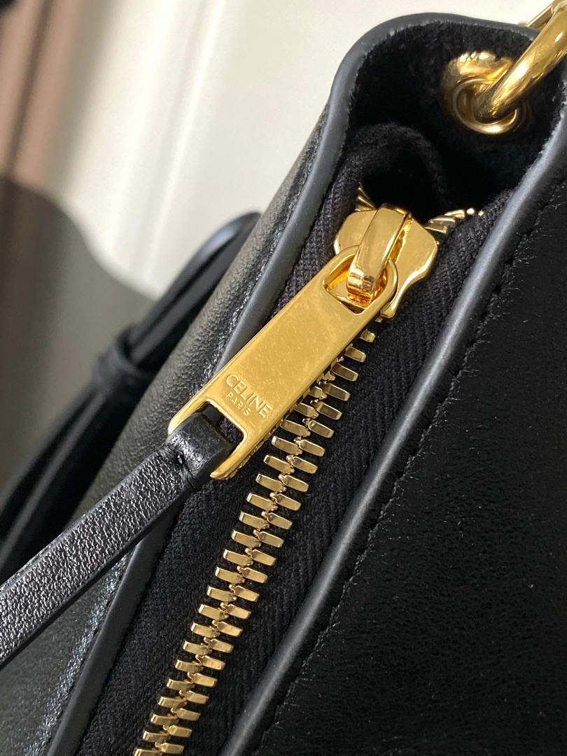 Celine L100E3GW2 MEDIUM NEW LUGGAGE IN SUPPLE SHINY LAMBSKIN Black