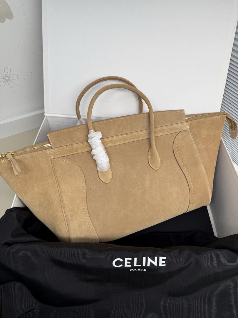 Celine L100E3GW2 MEDIUM NEW LUGGAGE IN SUPPLE Suede 123693 Camel