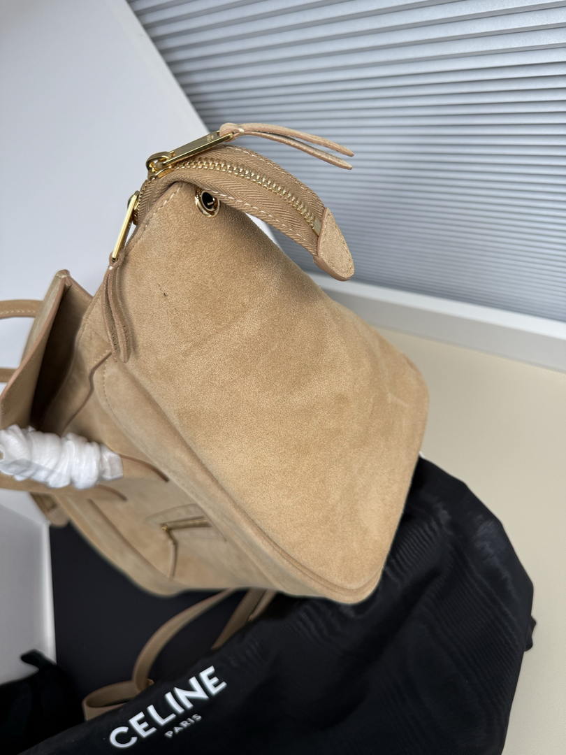 Celine L100E3GW2 MEDIUM NEW LUGGAGE IN SUPPLE Suede 123693 Camel