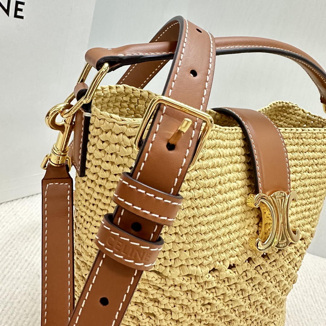 Celine LOUISE Small Bucket TRIOMPHE bag 119742 Nature
