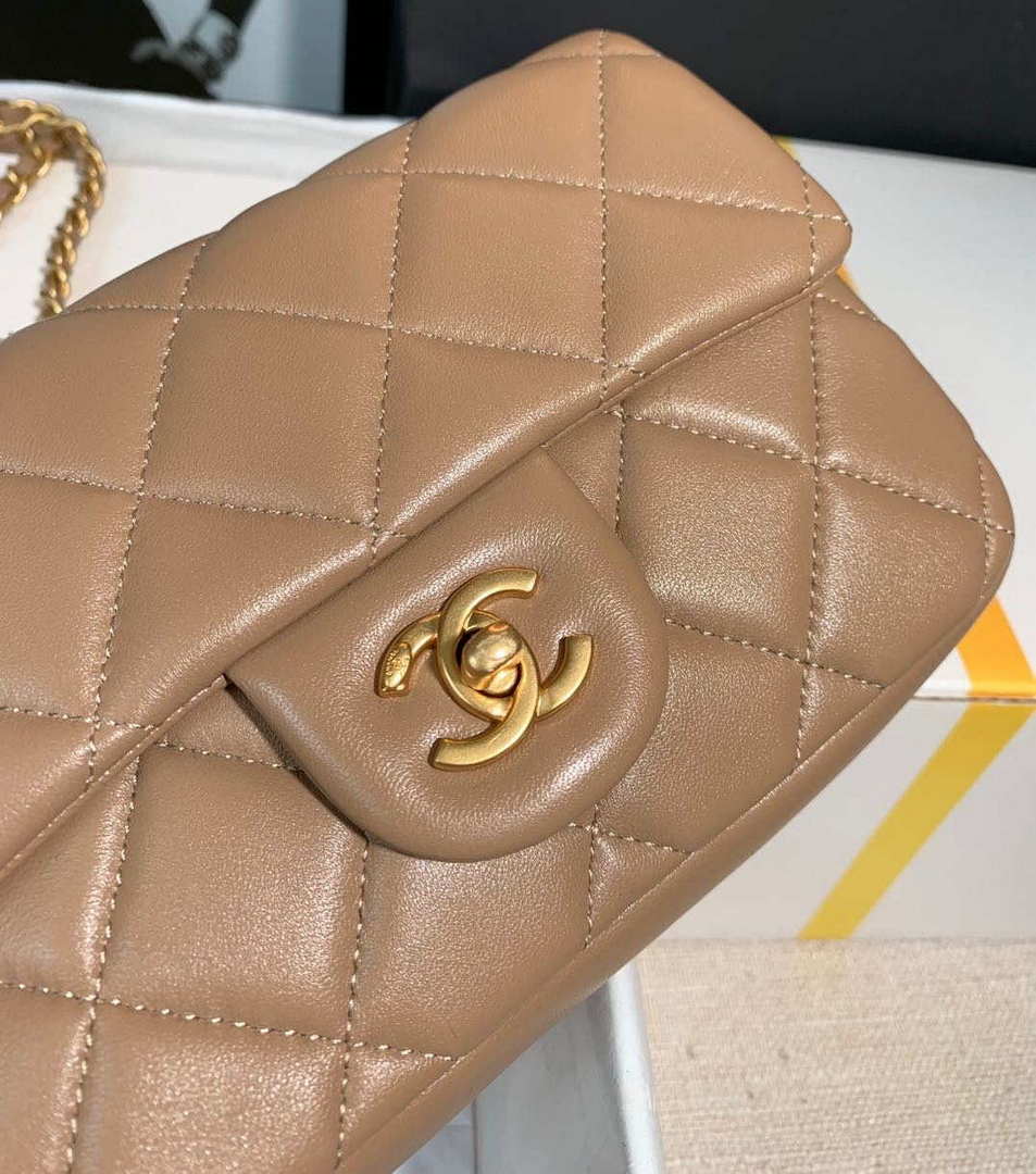 Chanel 1116 Chanel Flap bag Lambskin A69900 CF Chain Apricot