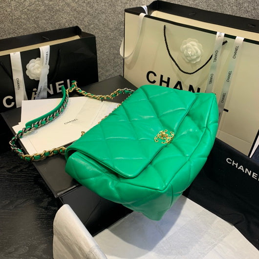 Chanel 19 Maxi Handbag Lambskin Gold AS1162 Green - Default Title - View 3