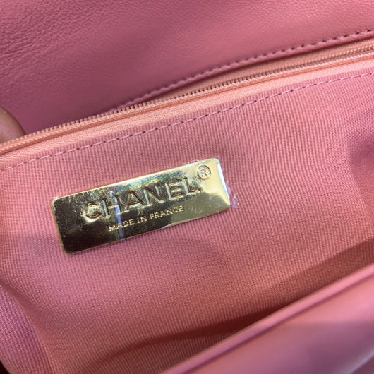 Chanel 19 Maxi Handbag Lambskin Gold AS1162 Pink