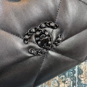 Chanel 19 Maxi Handbag Lambskin Gold AS1162 Black - Default Title - View 4