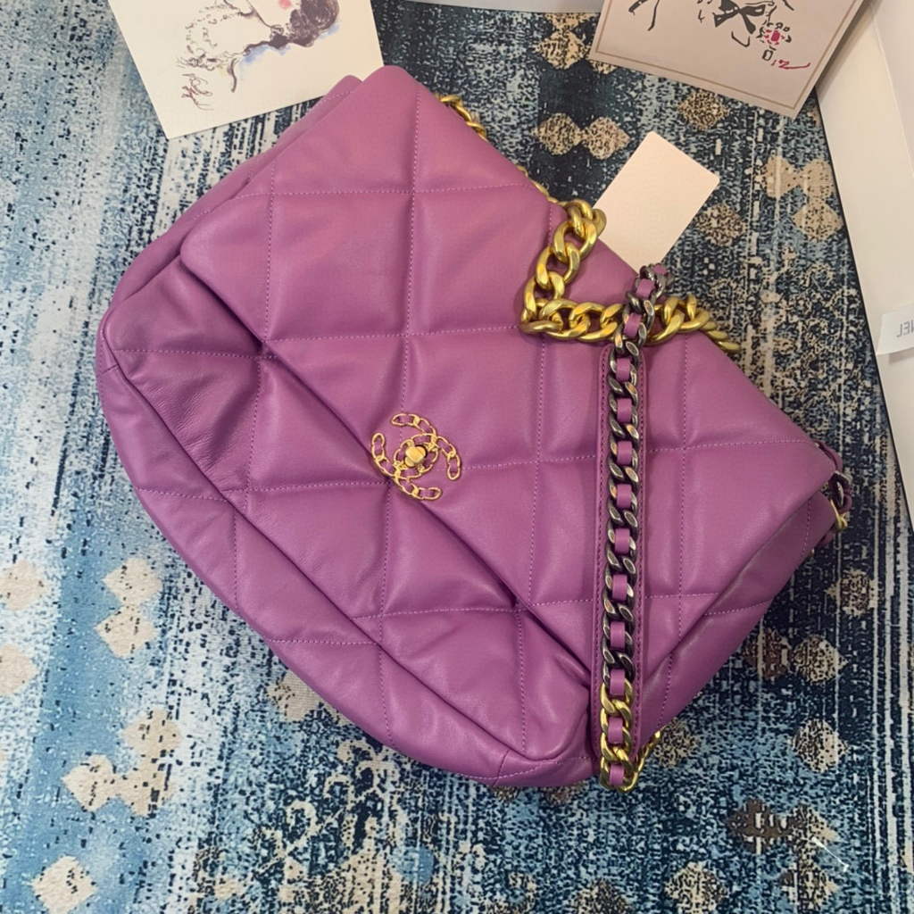 Chanel 19 Maxi Handbag Lambskin Gold AS1162 Purple
