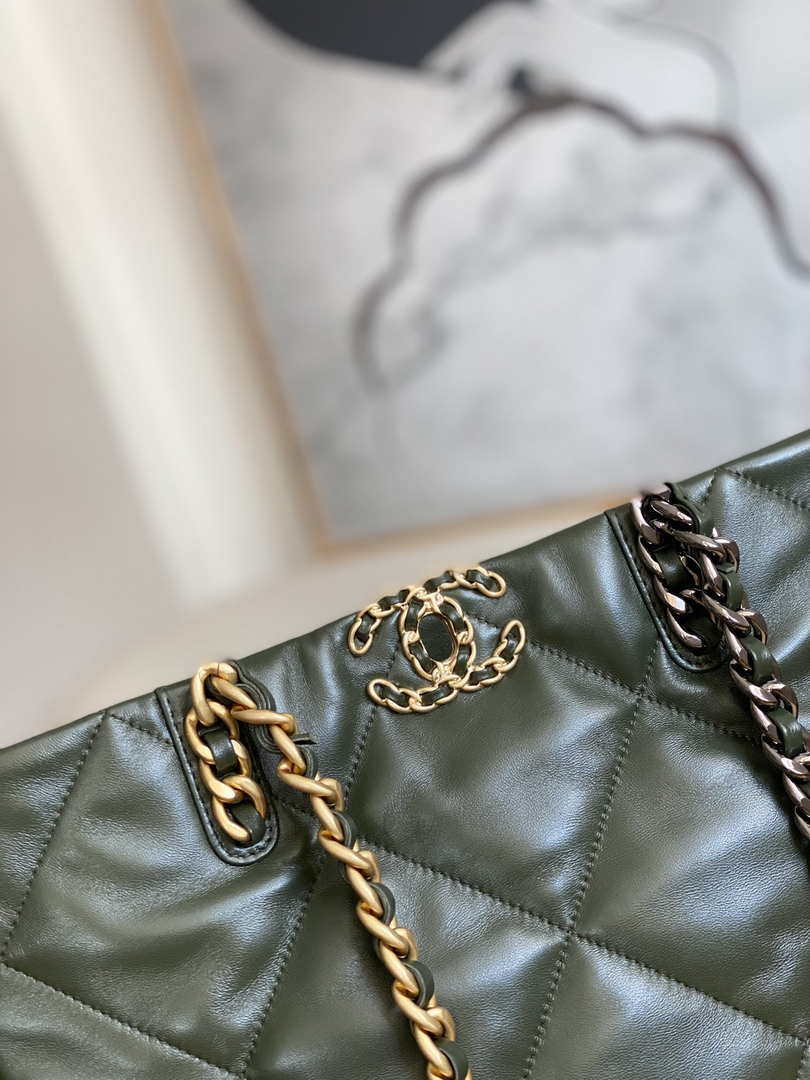 Chanel 19 Shopping Bag Shiny Lambskin AS3660 Gold-Tone  Silver-Tone & Ruthenium-Finish Metal Dark Green
