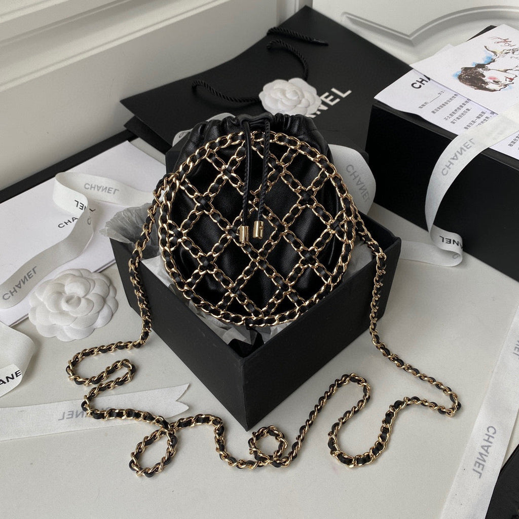Chanel 2022 Cruise AP2685 Clutch Bag Black