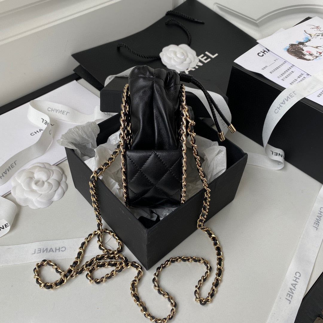 Chanel 2022 Cruise AP2685 Clutch Bag Black