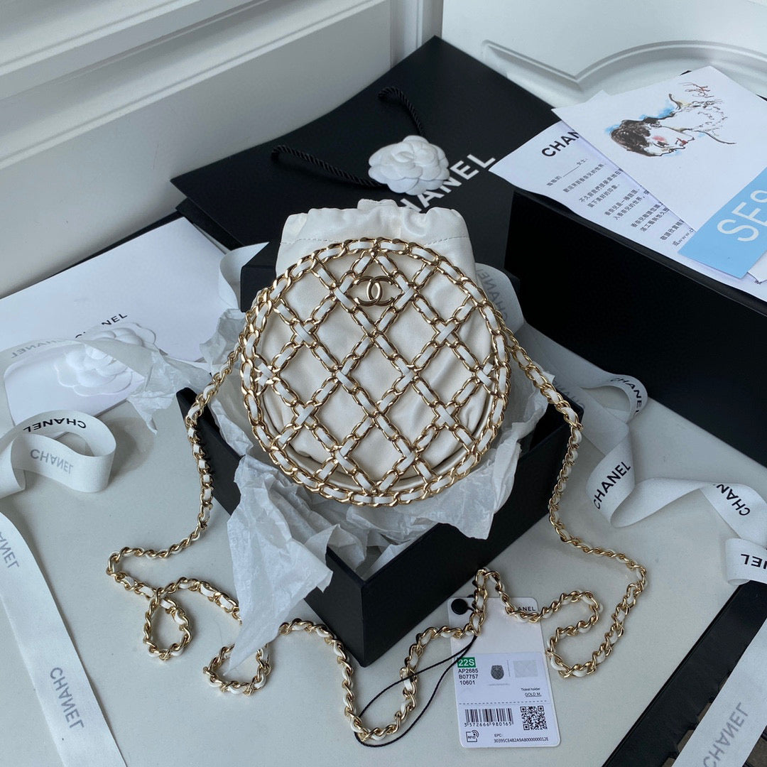 Chanel 2022 Cruise AP2685 Clutch Bag White - Default Title - View 1