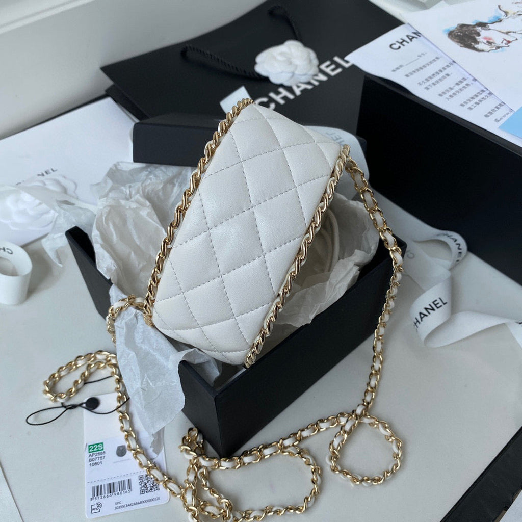 Chanel 2022 Cruise AP2685 Clutch Bag White