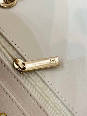 Chanel 2025SS Flap Bag Lambskin AS5150 White - Default Title - View 5
