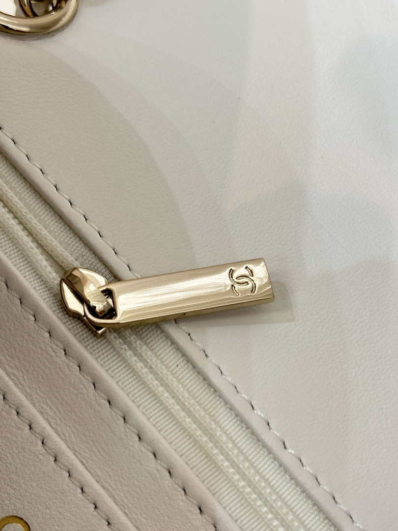 Chanel 2025SS Flap Bag Lambskin AS5150 White