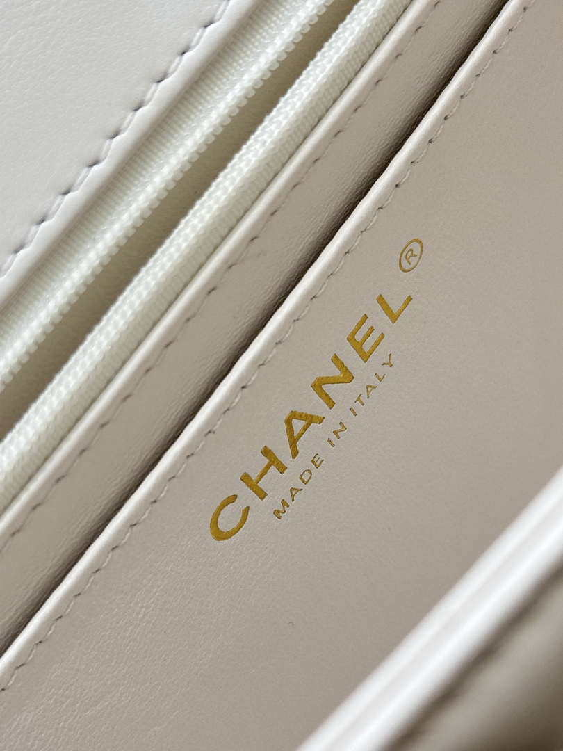 Chanel 2025SS Flap Bag Lambskin AS5150 White - Default Title - View 10