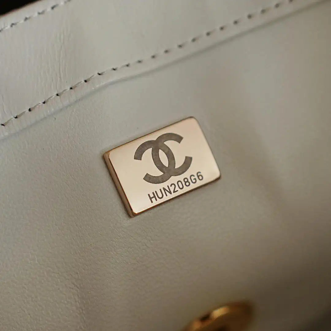 Chanel 20CM Mini Flap Bag 24S White Sequin As6171