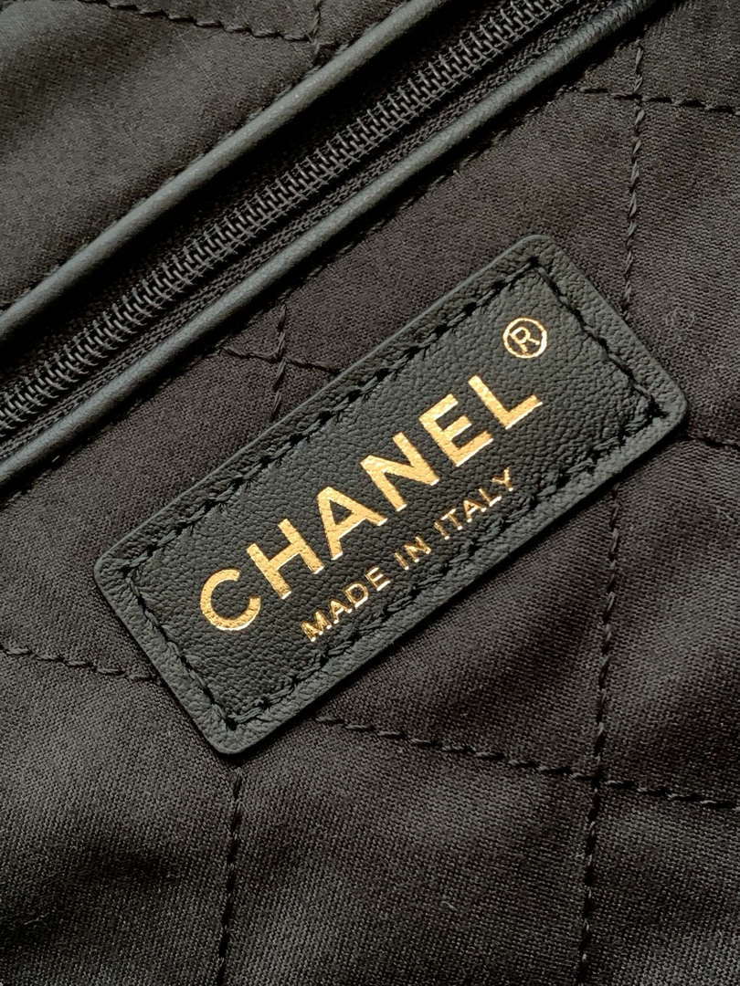 Chanel 22 AS3260 Small Handbag 24K Shiny Calfskin Black - Default Title - View 9