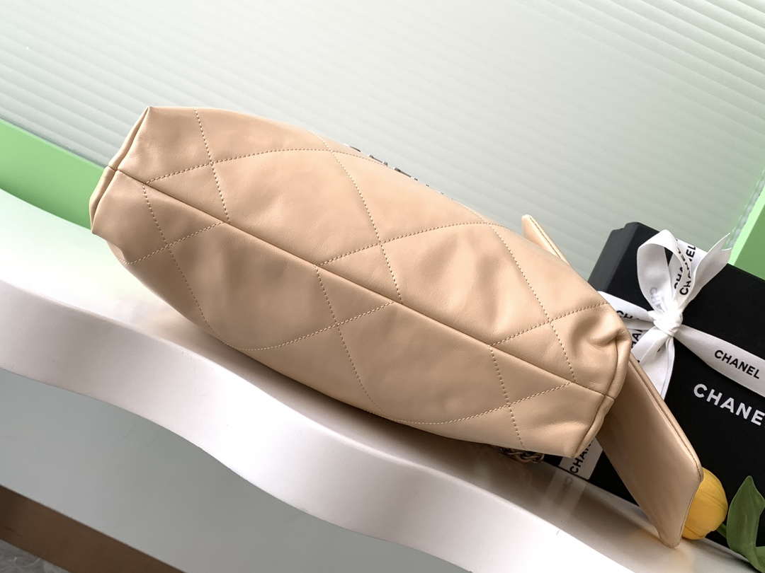 Chanel 22 AS3260 Small Handbag 25C Shiny Calfskin Apricot