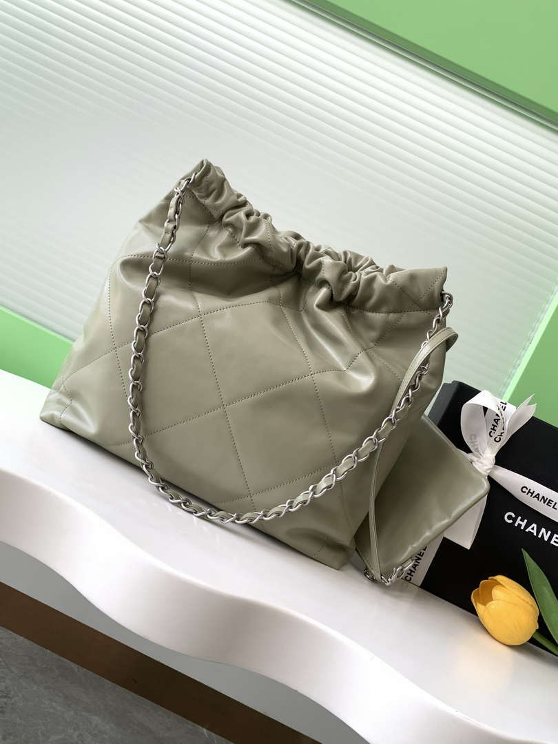 Chanel 22 AS3260 Small Handbag 25C Shiny Calfskin Light Green