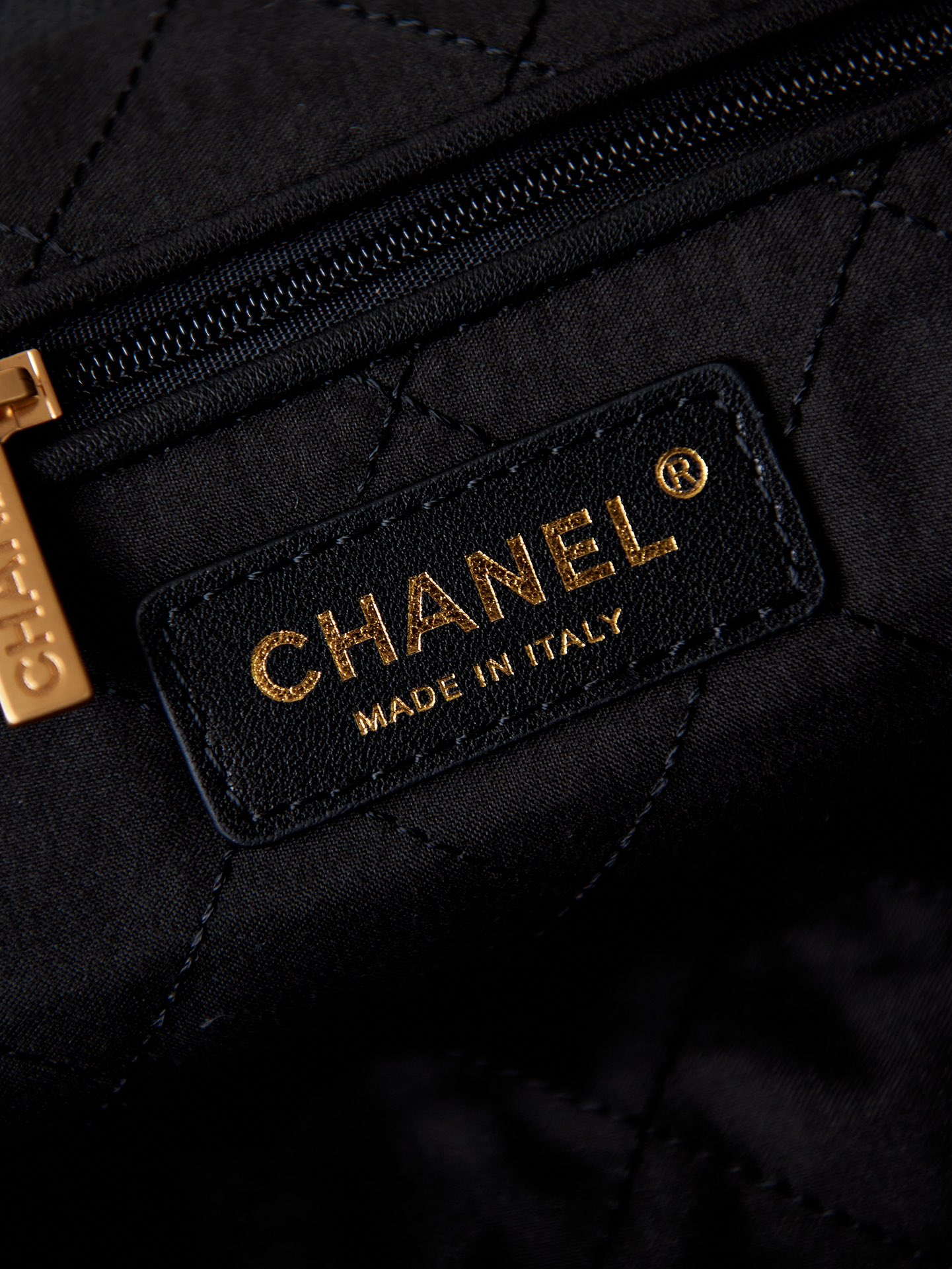 Chanel 22 AS3260 Small Handbag Shiny Calfskin Black Gold with black logo