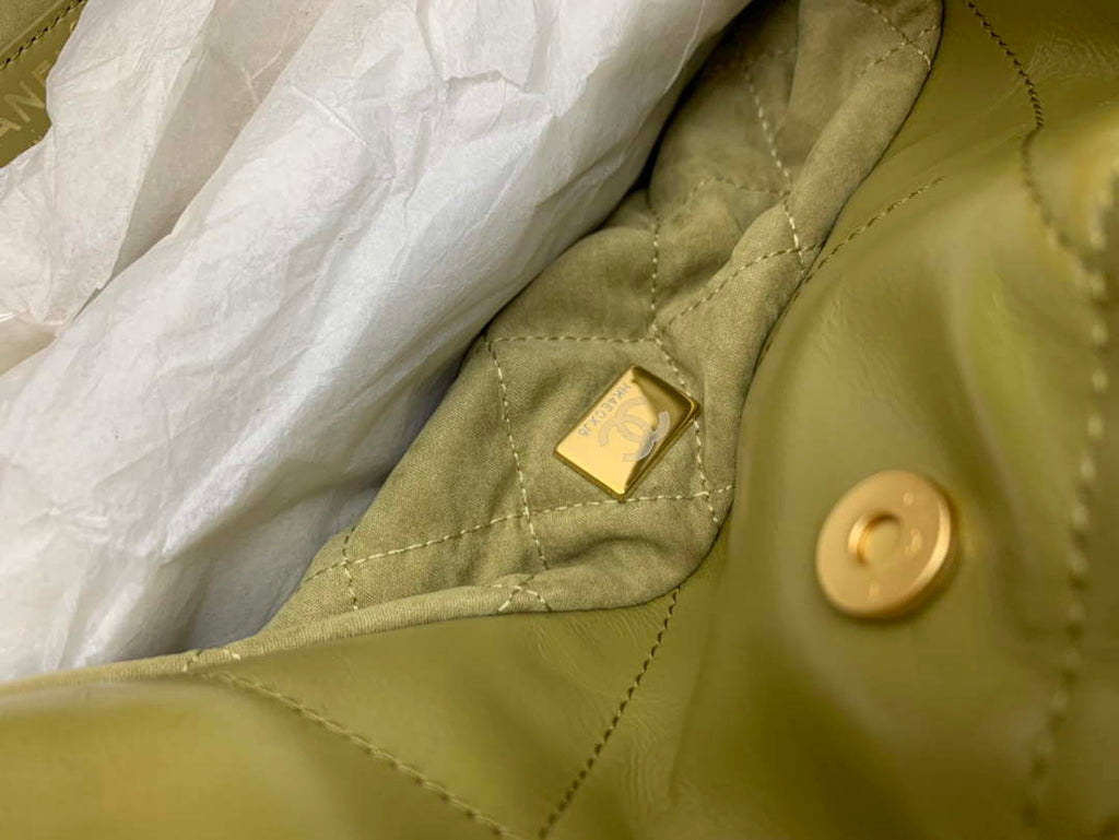 Chanel 22 AS3260 Small Handbag Shiny Calfskin Lemon Yellow