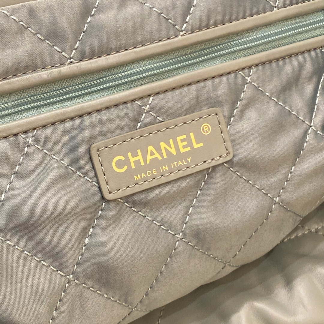 Chanel 22 AS3260 Small Handbag Shiny Calfskin Light Green Gold - Default Title - View 9