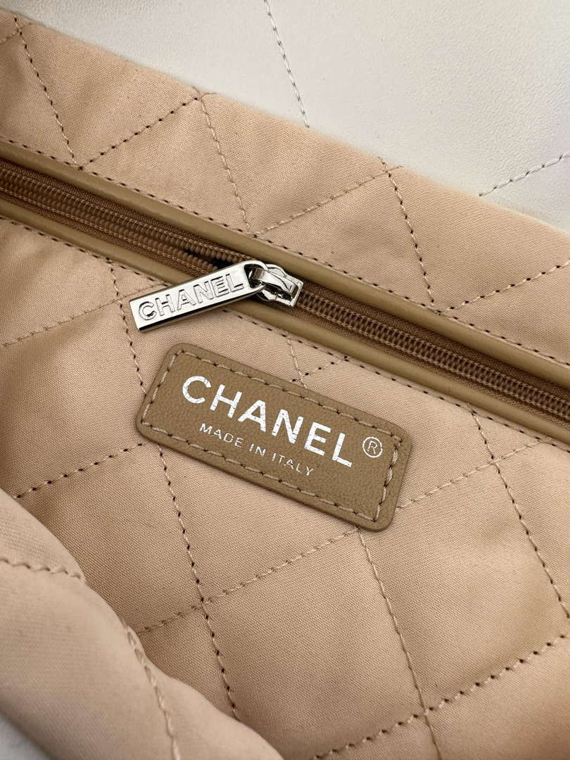 Chanel 22 AS3260 Small Handbag Shiny Calfskin White Symphony Hardware
