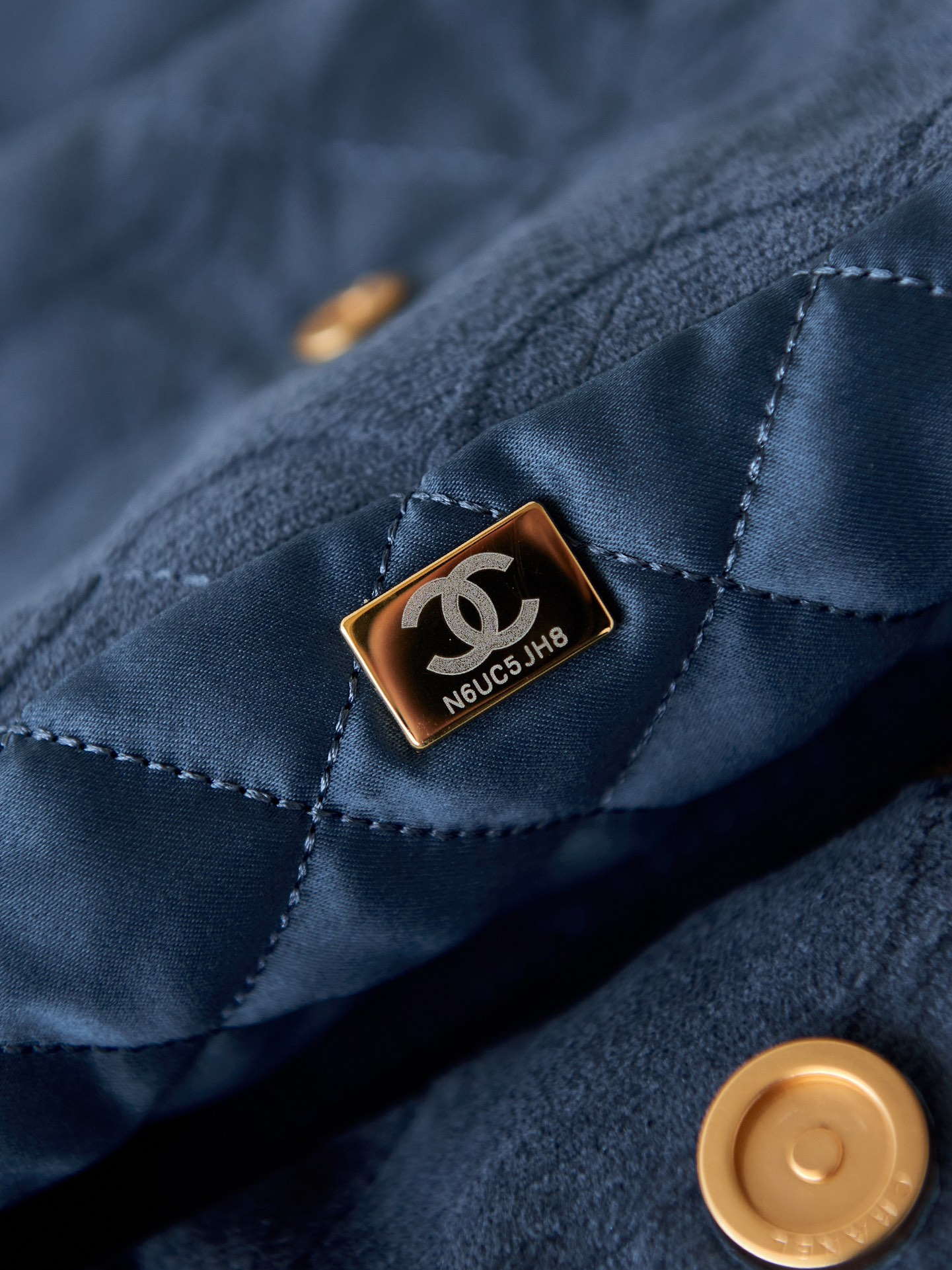 Chanel 22 AS3260 Small Handbag Velvet Navy Blue Gold - Default Title - View 9