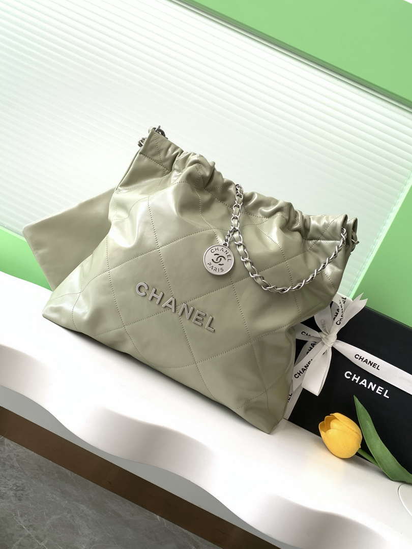 Chanel 22 AS3261 Handbag 24K Shiny Calfskin Light Green Silver