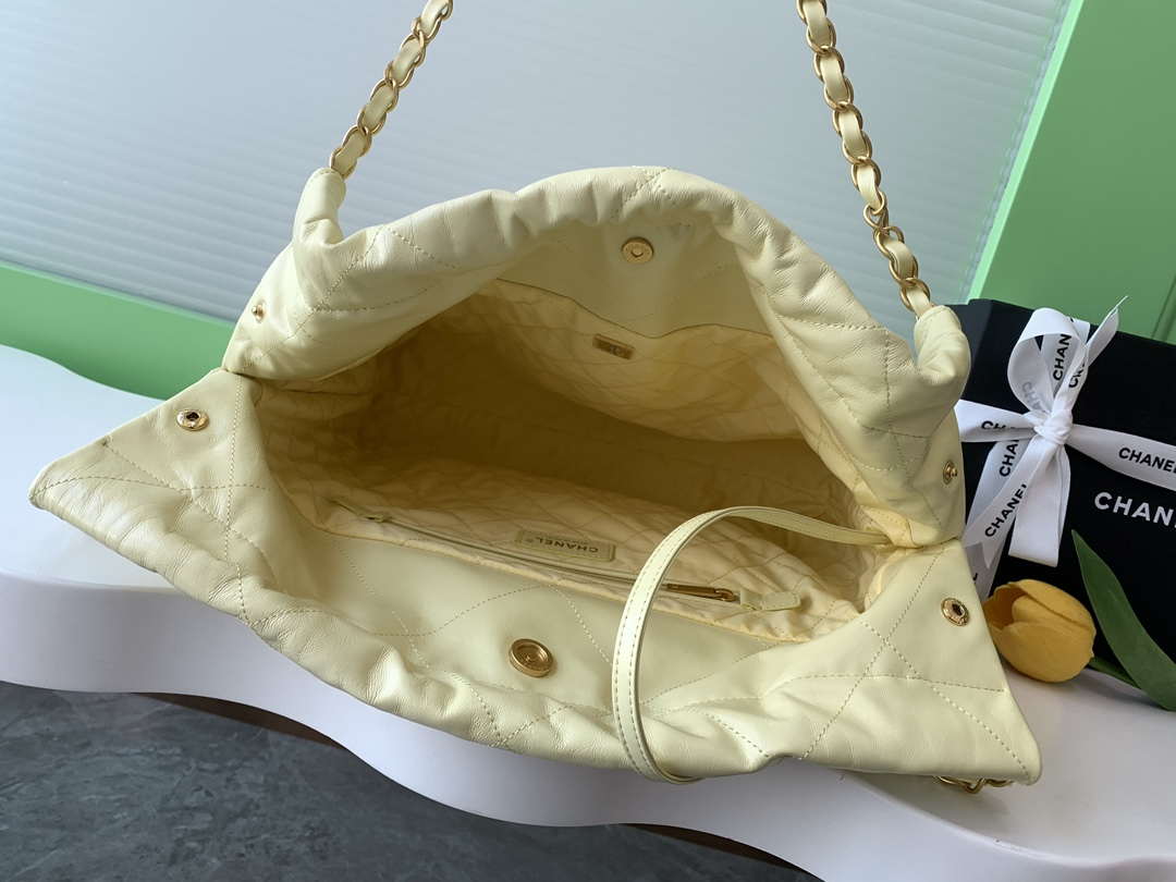 Chanel 22 AS3261 Handbag 24C Shiny Calfskin Light Yellow Gold