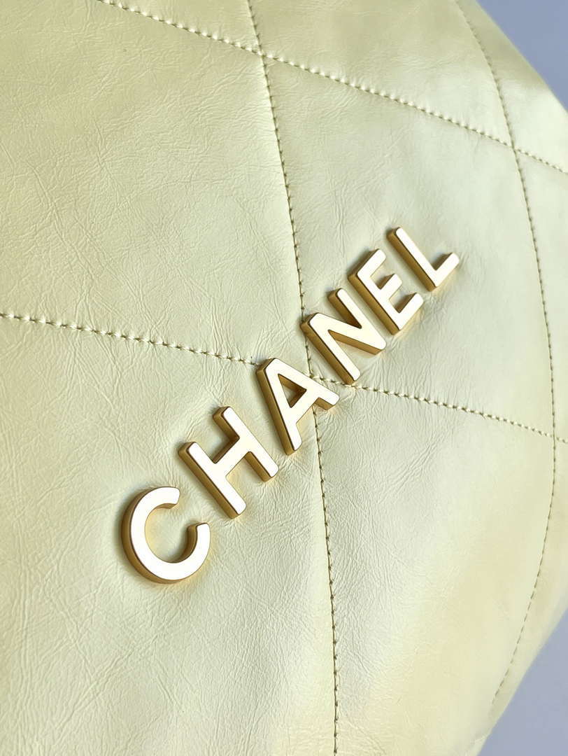 Chanel 22 AS3261 Handbag 24C Shiny Calfskin Light Yellow Gold