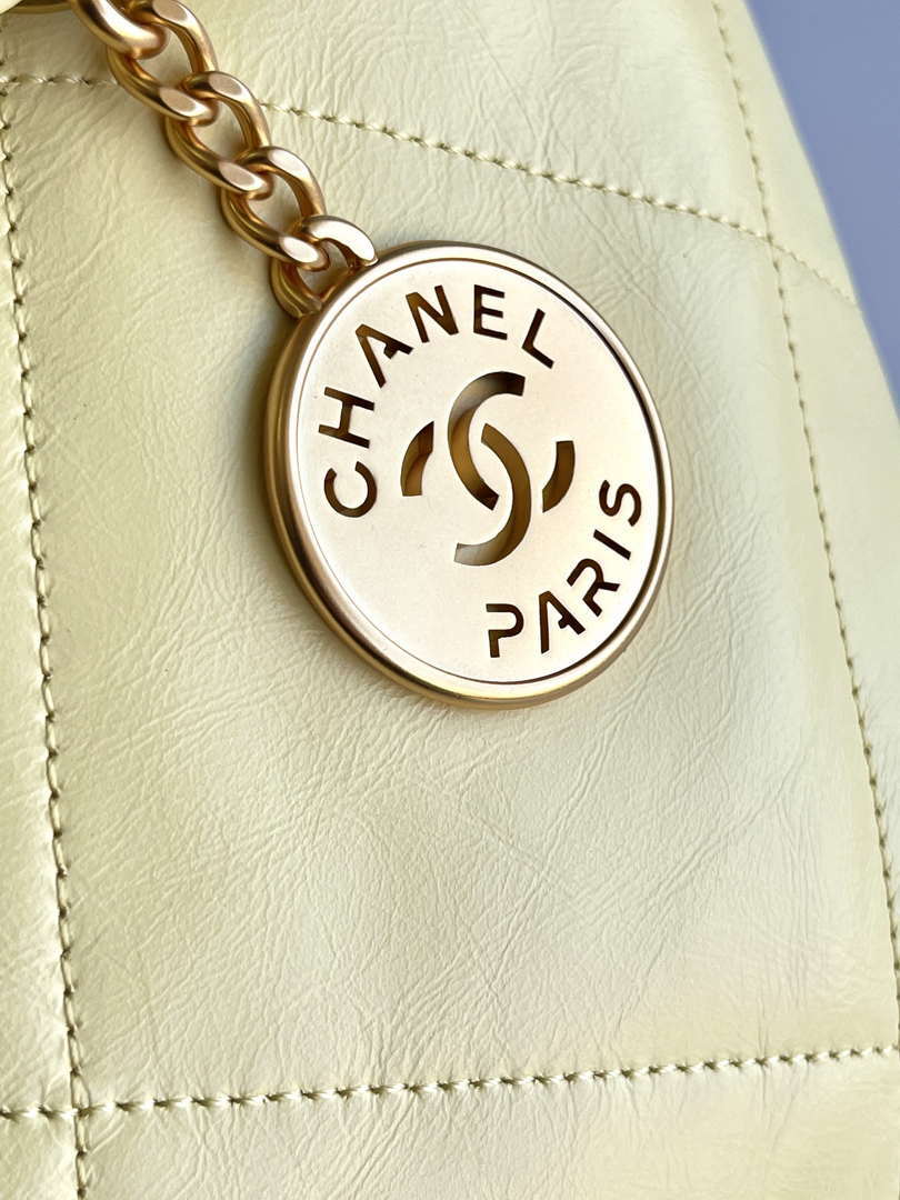 Chanel 22 AS3261 Handbag 24C Shiny Calfskin Light Yellow Gold