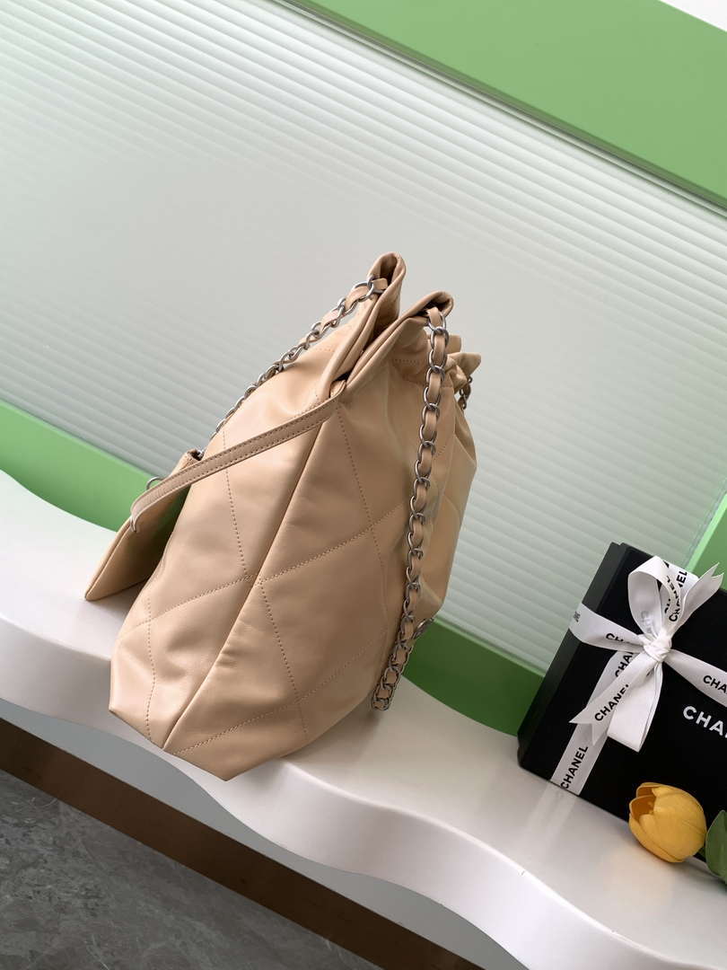 Chanel 22 AS3261 Handbag 24K Shiny Calfskin Apricot Silver - Default Title - View 2
