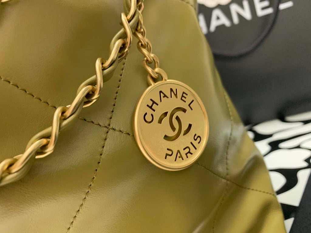 Chanel 22 Handbag Shiny Calfskin Gold AS3261 Lemon Yellow