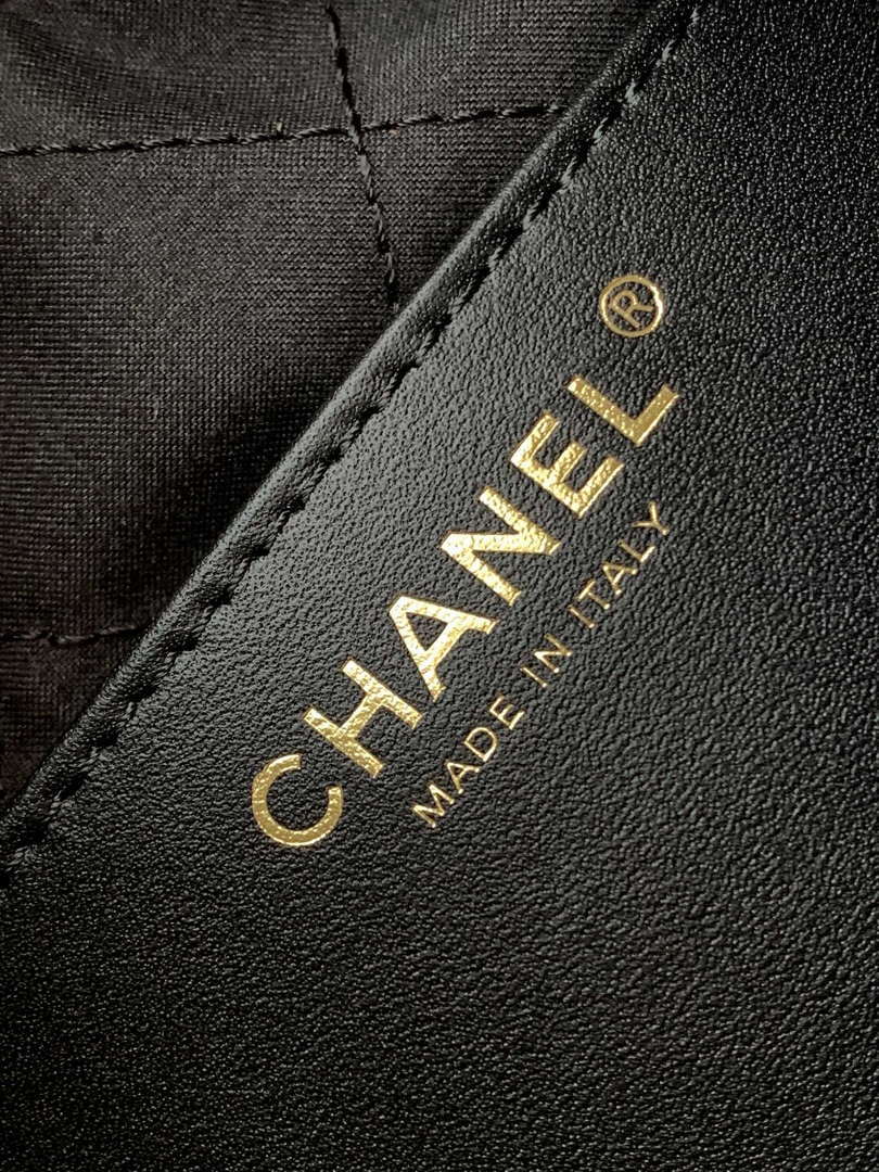 Chanel 22 AS3980 Mini Handbag 25C Shiny Calfskin & Gold -Tone Metal Black - Default Title - View 9