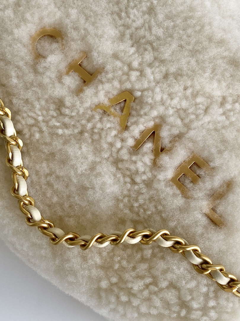 Chanel 22 AS3980 Mini Handbag wool & Gold-Tone Metal Beige