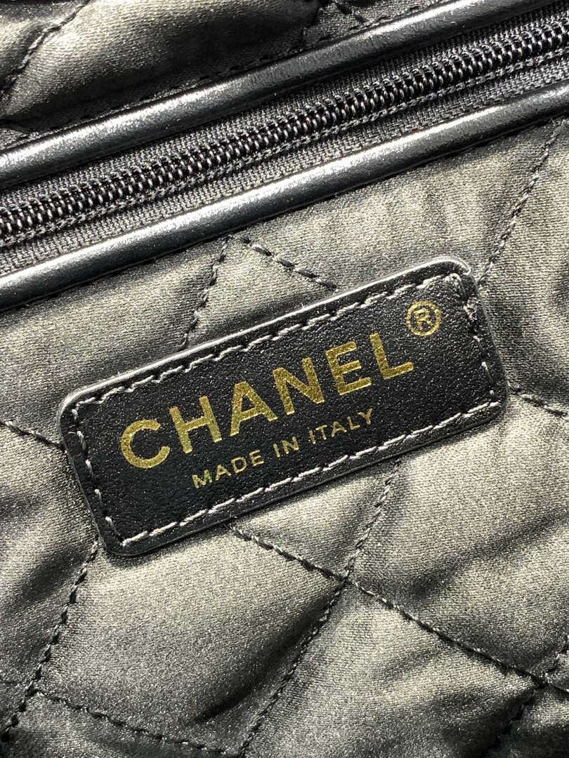 Chanel 22 Backpack AS3859 Shiny Black Calfskin With Gold