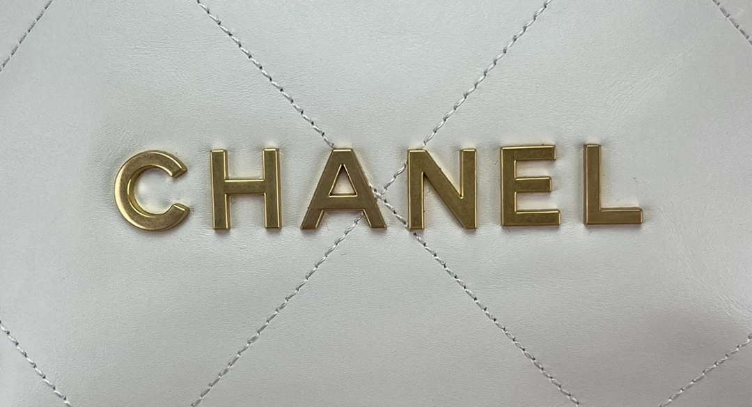 Chanel 22 Backpack AS3859 Shiny White Calfskin With Gold - Default Title - View 4