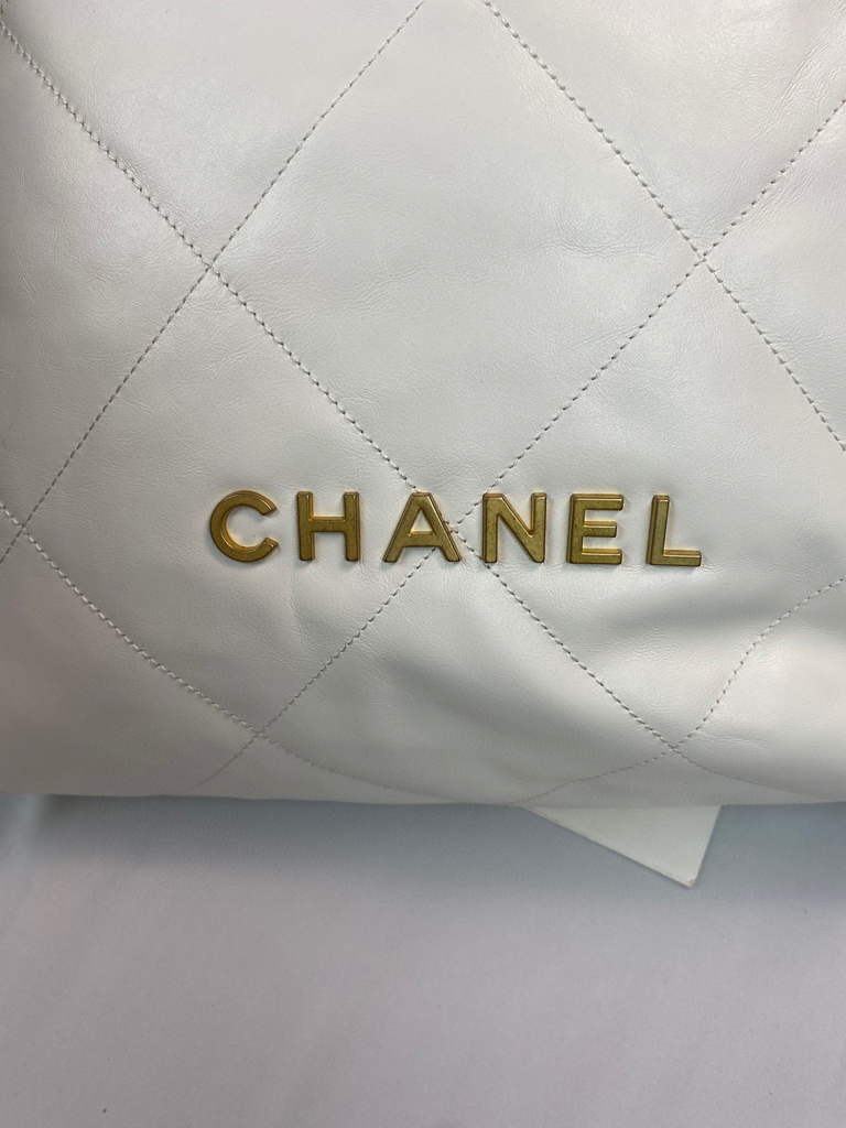 Chanel 22 Backpack Shiny Calfskin AS3313 White Gold