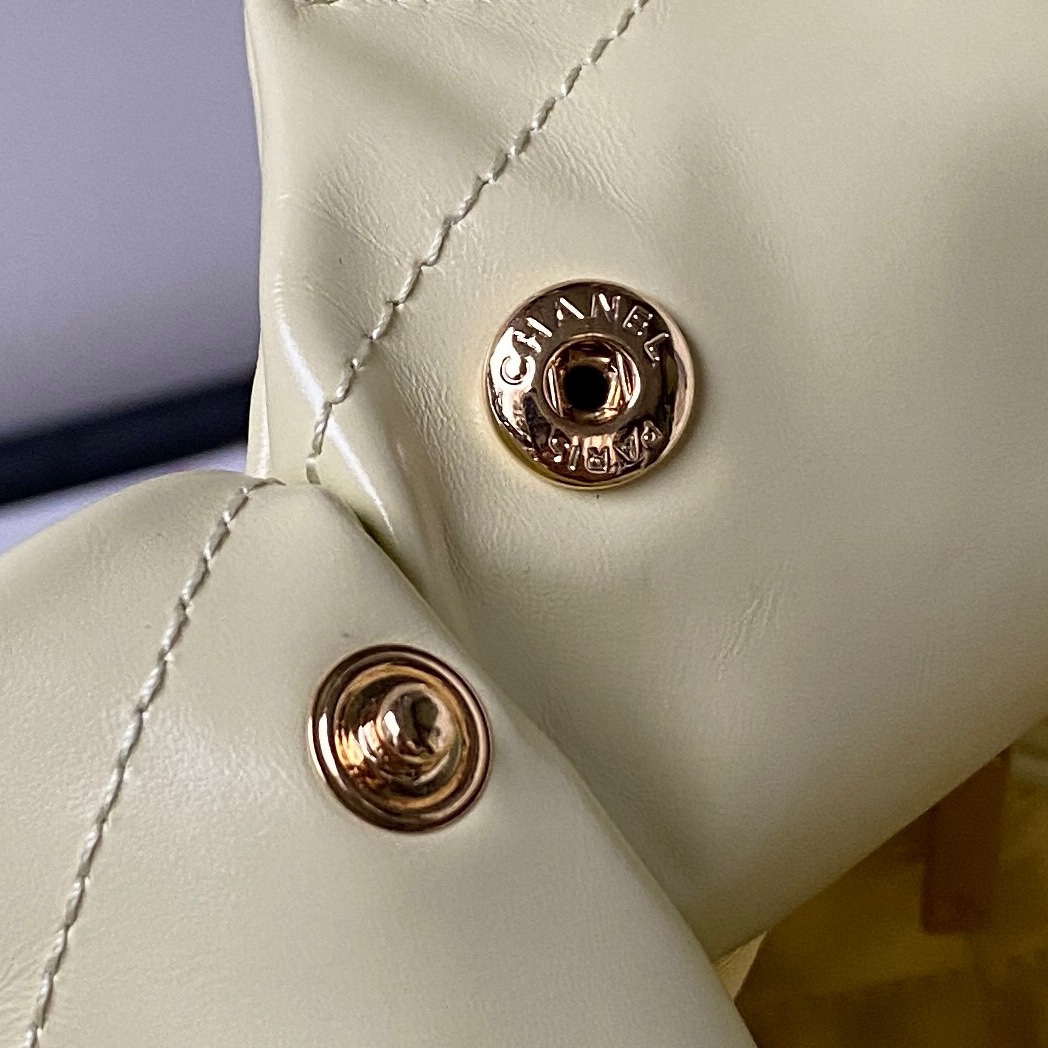 Chanel 22 Bag AS4486 Handbag Shiny Calfskin Yellow With Gold - Default Title - View 9