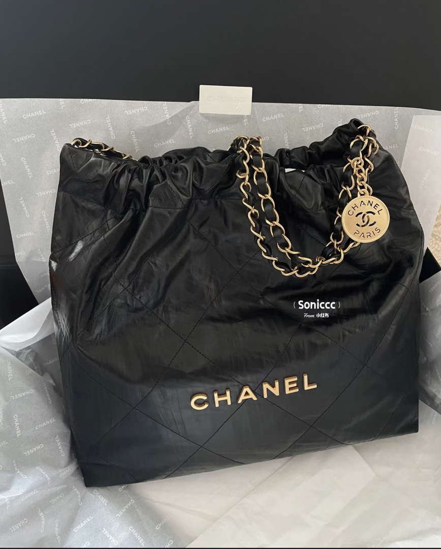 Chanel 22 Handbag AS3261 Wrinkled Calfskin leather Black Gold